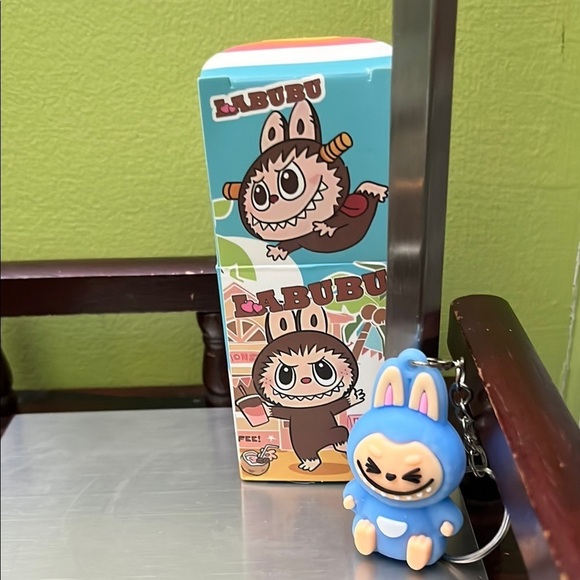 🧸 🆕 🧸 Labubu Blue Keychain Toy With Blue Pom Pom and Flower Charm#2 - Picture 4 of 13